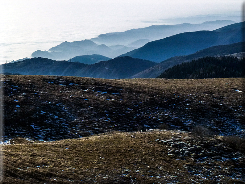 foto Salita al Col Serai e Cima Grappa